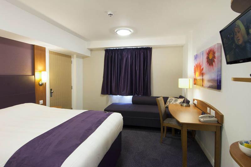 Premier Inn Bishop Auckland Bagian luar foto